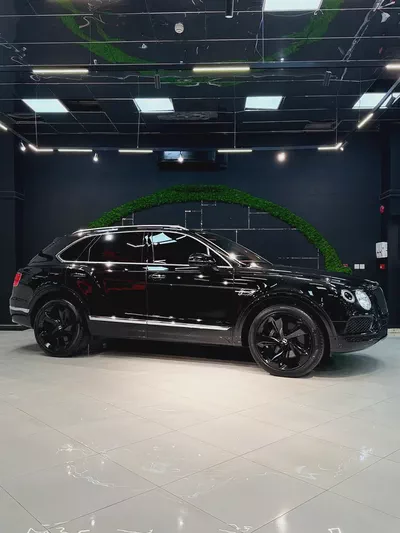 Bentley Bentayga Gcc V8 All Services History Agency-3