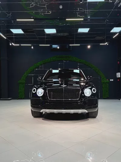 Bentley Bentayga Gcc V8 All Services History Agency-6