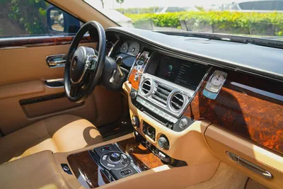 ROLLS ROYCE GHOST 2011!! GCC SPECS!! WELL MAINTAINED-14