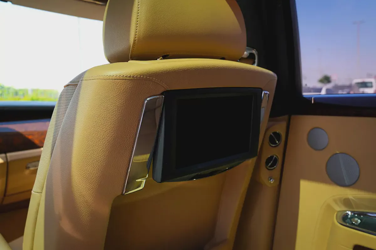 ROLLS ROYCE GHOST 2011!! GCC SPECS!! WELL MAINTAINED-12-12