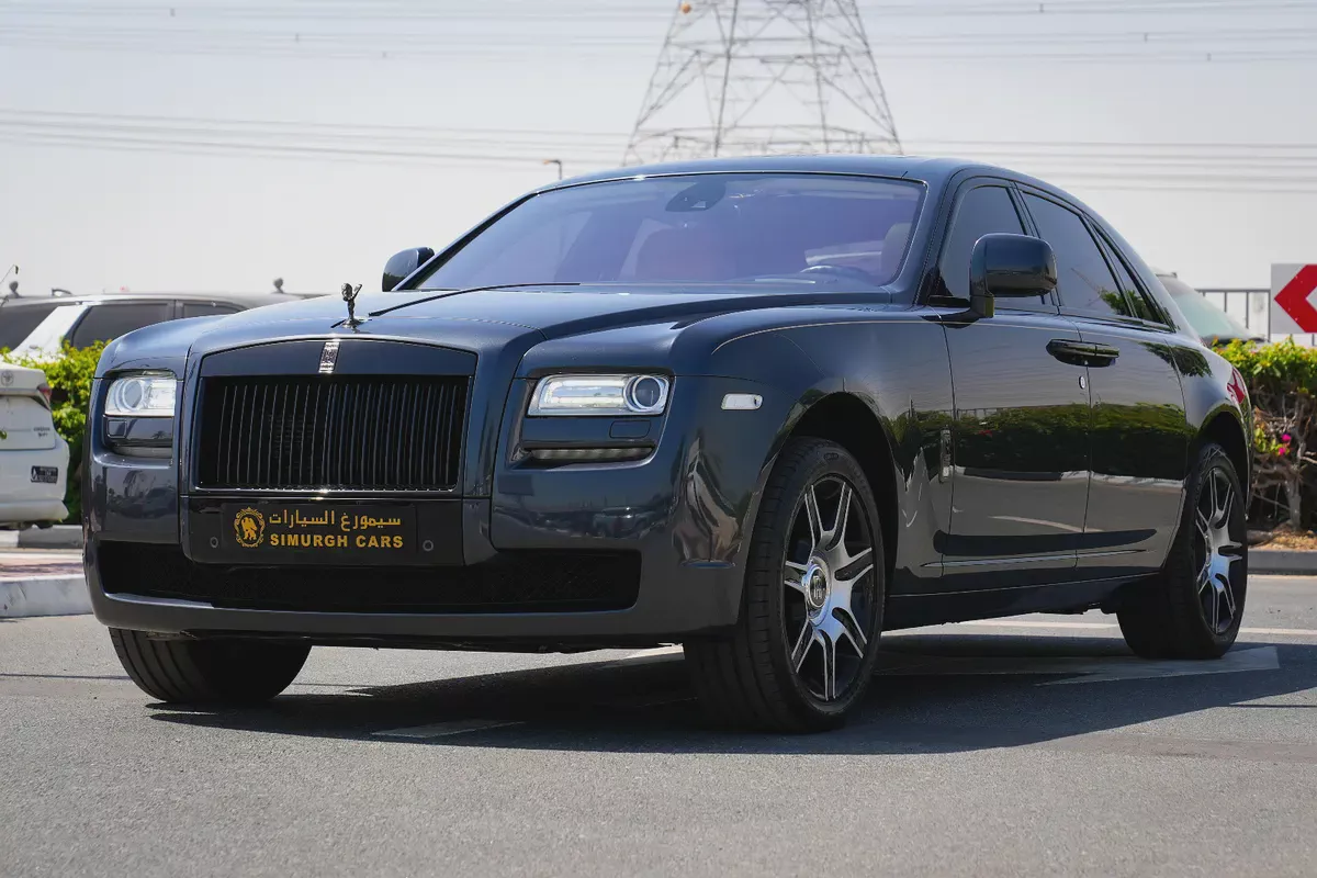 ROLLS ROYCE GHOST 2011!! GCC SPECS!! WELL MAINTAINED-2-2