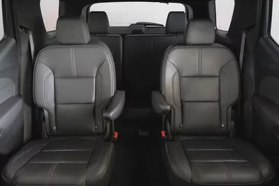 2,187 AED / 60 months | 0% DP | 2023 Chevrolet Traverse RS AWD / Warranty and Service Pack-13