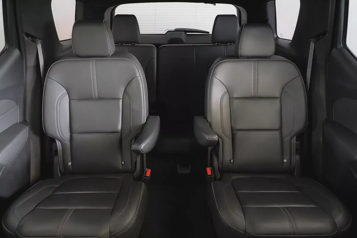 2,187 AED / 60 months | 0% DP | 2023 Chevrolet Traverse RS AWD / Warranty and Service Pack-13-13