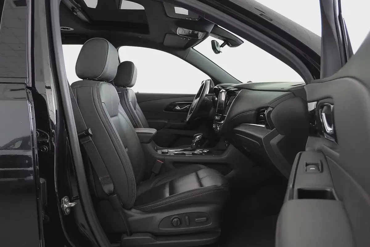 2,187 AED / 60 months | 0% DP | 2023 Chevrolet Traverse RS AWD / Warranty and Service Pack-7-7