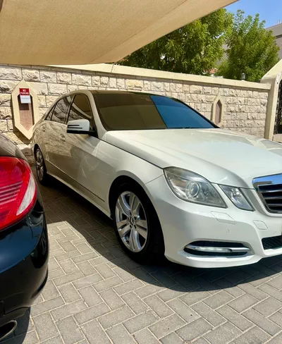 ⁠Mercedes E300 2011 GCC مرسيدس - مسرفسة  بالكامل-7
