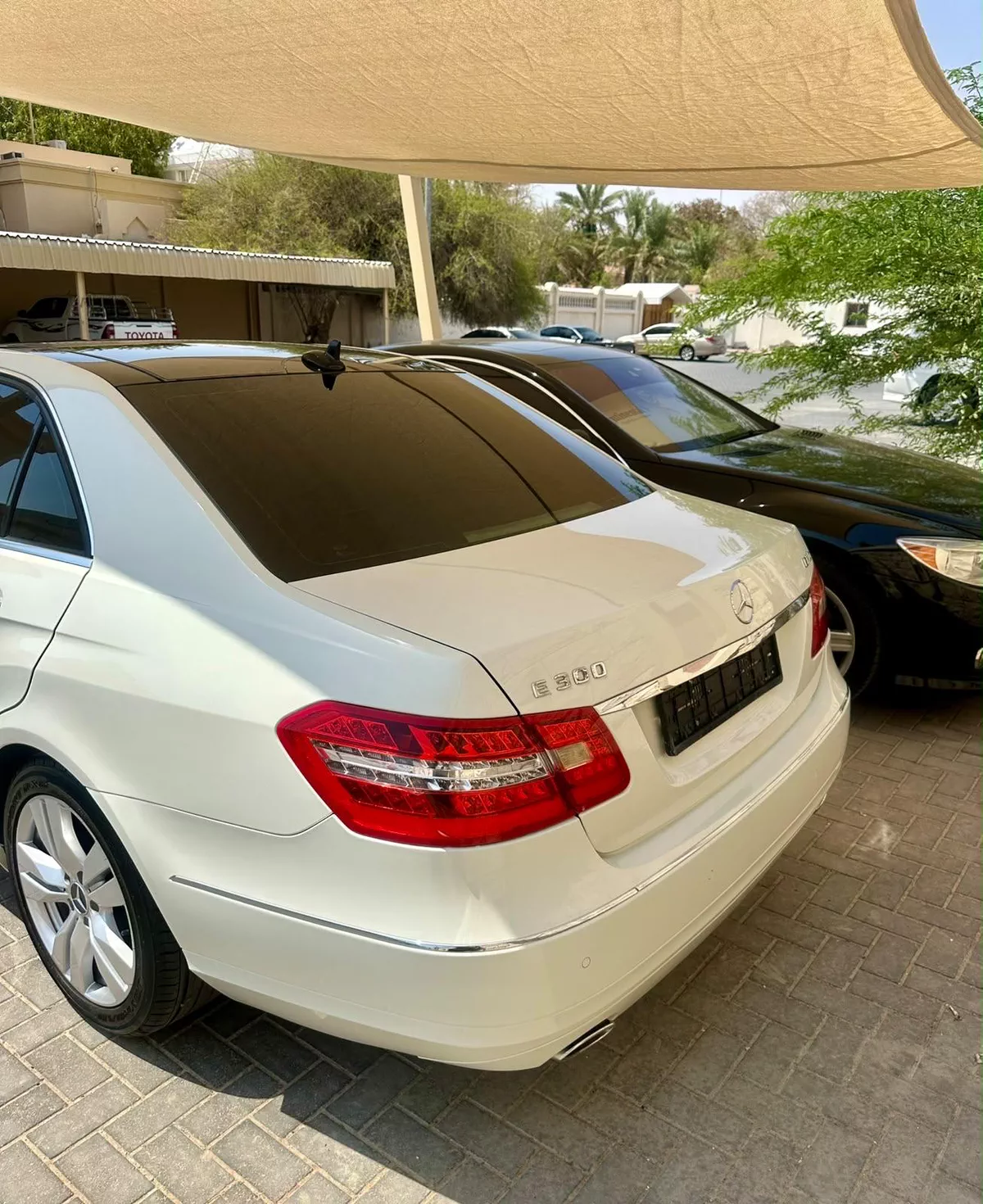 ⁠Mercedes E300 2011 GCC مرسيدس - مسرفسة  بالكامل-3-3