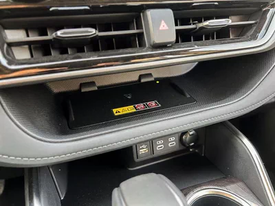 Toyota Highlander LTD HEV 2.5L - EXPORT ONLY-10