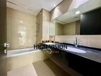 RAK Tower, Marina Square, Al Reem Island, Abu Dhabi-12