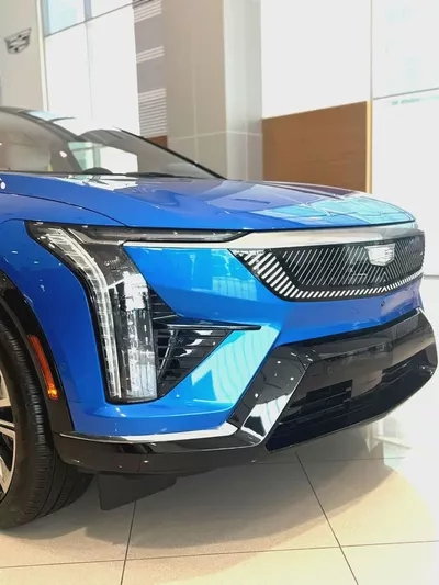 2025 Cadillac Optiq Luxury | GCC Specs | Brand New Electric SUV-1