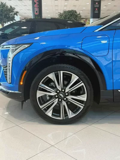2025 Cadillac Optiq Luxury | GCC Specs | Brand New Electric SUV-3