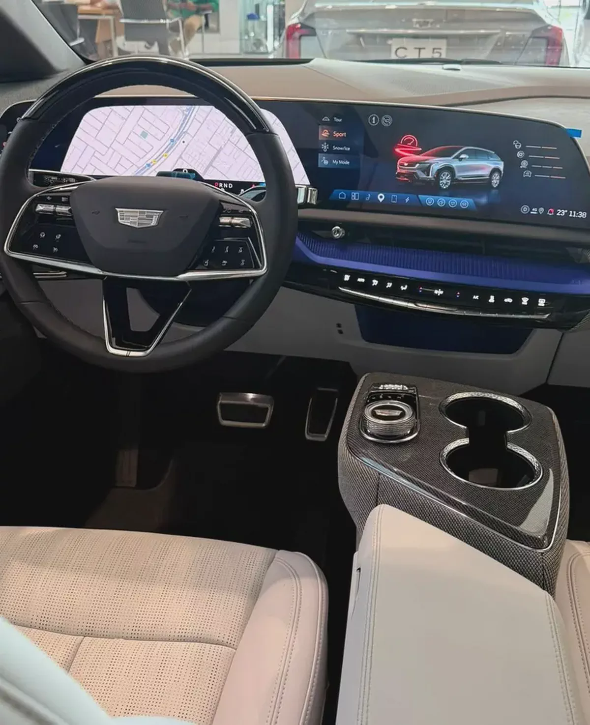 2025 Cadillac Optiq Luxury | GCC Specs | Brand New Electric SUV-7-7