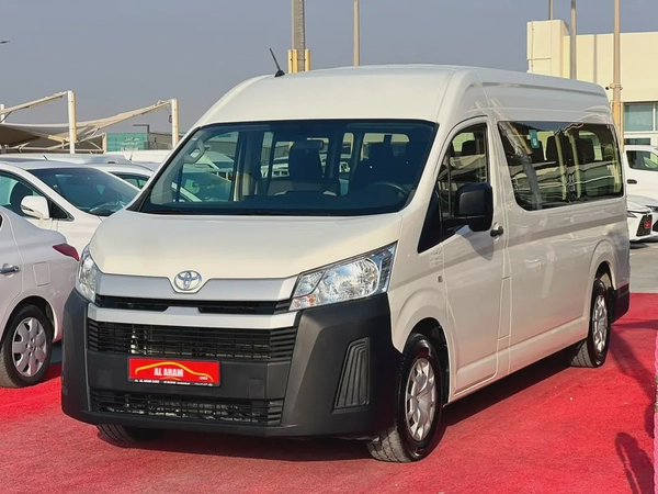 2022 Toyota Hiace | 13 Seats | Cruise Control | GCC | Manual | Clean | Ref#1066