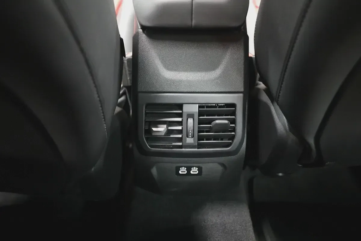 BMW 2-Series-3-3