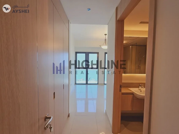 1 Month Free + 5% Disscount | Sea View | Maids Room | Next to Metro | Ready to Move - IN