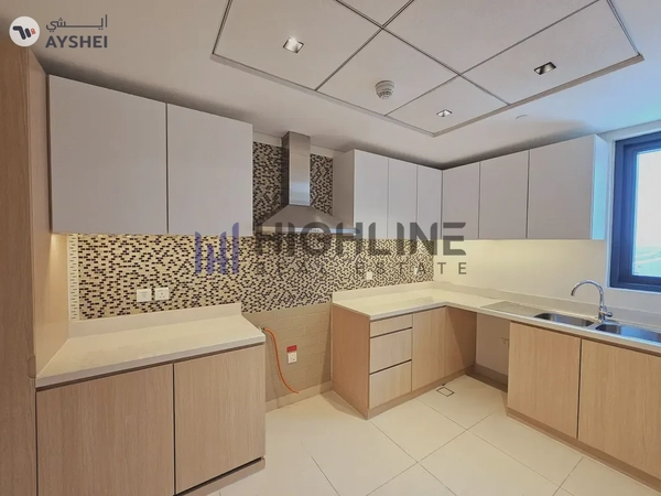 1 Month Free + 5% Disscount | Sea View | Maids Room | Next to Metro | Ready to Move - IN