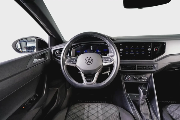 Volkswagen Tiago -R Line - Black Pack