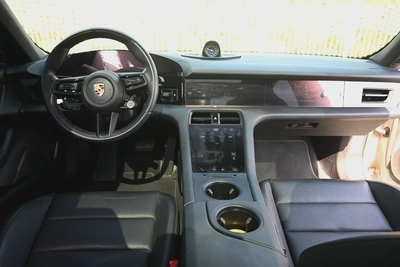 RAMADAN OFFER - 0% DP - UNDER WARRANTY - PORSHCE TAYCAN 4S 2023 -  GCC SPECS-8