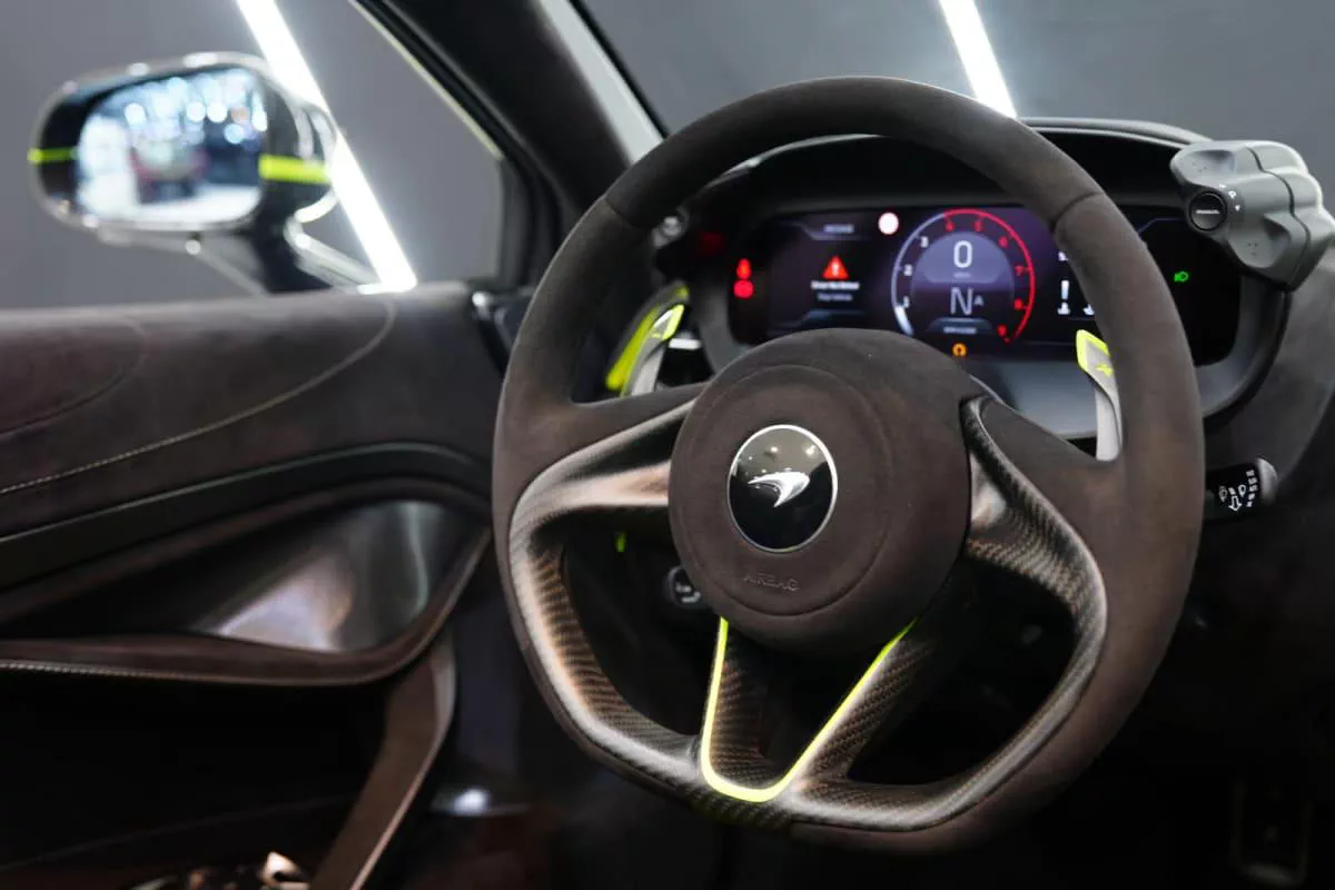 McLaren 750S Spider-2-2