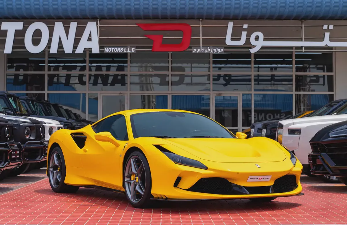 FERRARI F8 TRIBUTO | 2021 | 7,000km | FULL CARBON FIBER |