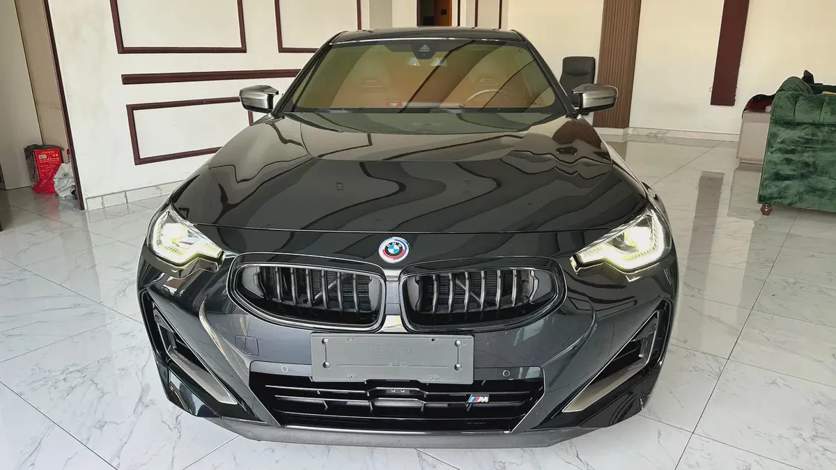 BMW 240-3-3