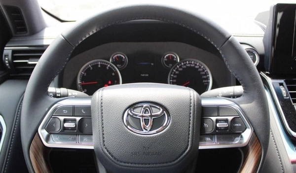 Toyota Land Cruiser LAND CRUISER GXR 4.0L V6 PETROL