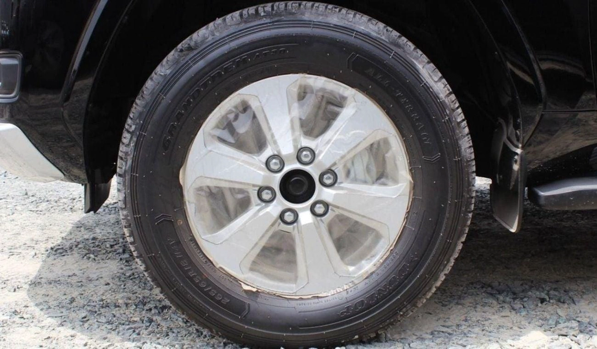 Toyota Land Cruiser LAND CRUISER GXR 4.0L V6 PETROL-16-16
