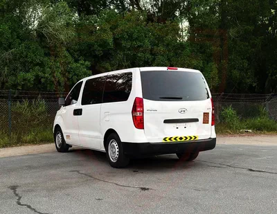 Hyundai H-1 GL 2.4L V4 | GCC Specs | Accident-Free | Excellent Condition | 907/Month-4