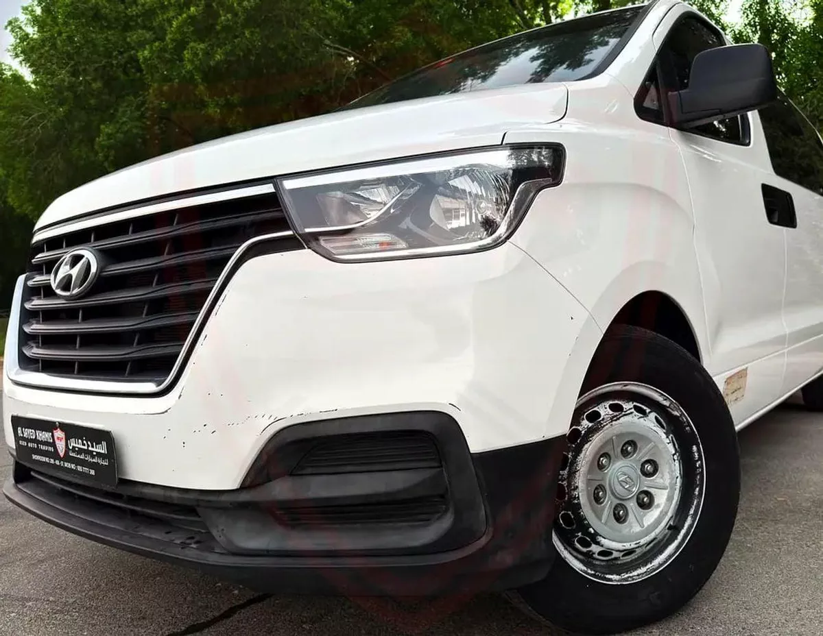 Hyundai H-1 GL 2.4L V4 | GCC Specs | Accident-Free | Excellent Condition | 907/Month-3-0