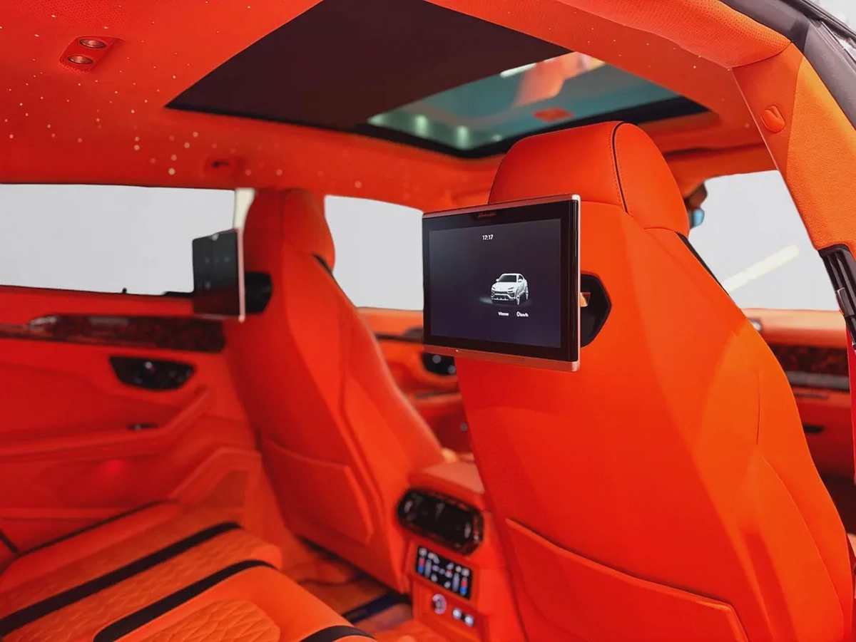 AED 12,780 P.M | 0% DOWN PAYMENT | LAMBORGHINI URUS MANSORY VENATUS EVO S P900 | 4.0L TWIN-TURBO V8