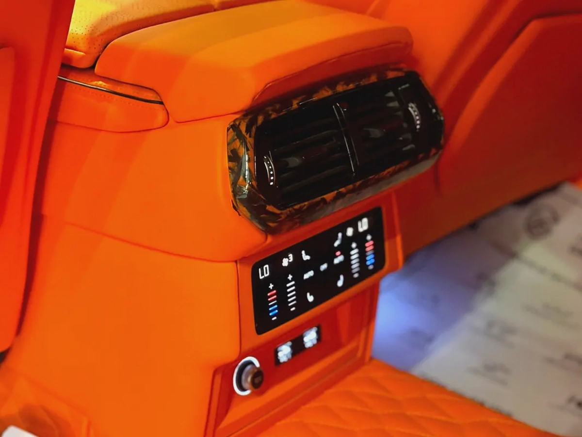 AED 12,780 P.M | 0% DOWN PAYMENT | LAMBORGHINI URUS MANSORY VENATUS EVO S P900 | 4.0L TWIN-TURBO V8