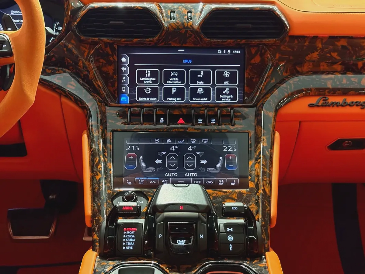 AED 12,780 P.M | 0% DOWN PAYMENT | LAMBORGHINI URUS MANSORY VENATUS EVO S P900 | 4.0L TWIN-TURBO V8