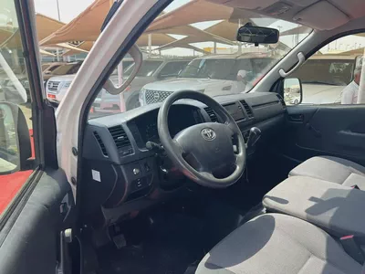 2016 Toyota Hiace | Van | Manual | GCC | Ref#1118-6