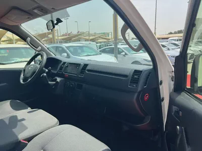 2016 Toyota Hiace | Van | Manual | GCC | Ref#1118-8