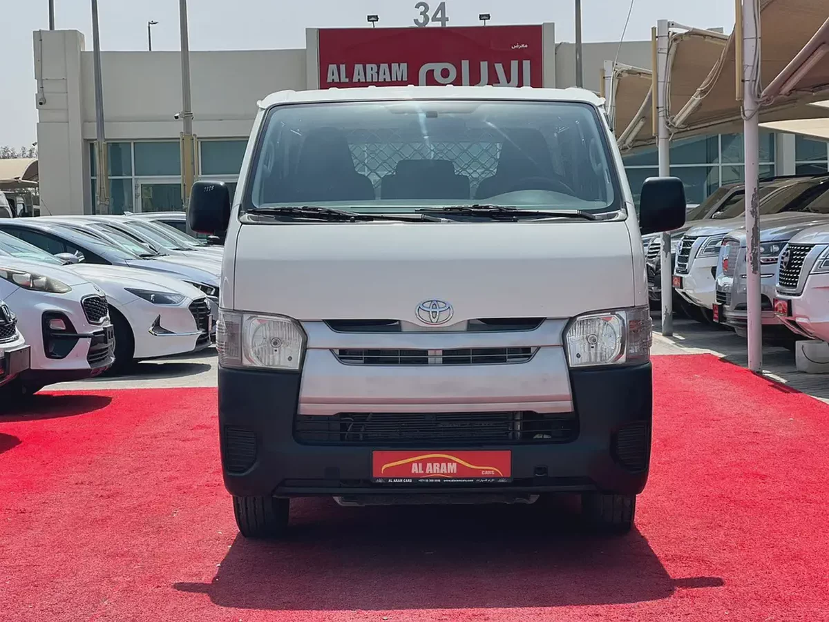 2016 Toyota Hiace | Van | Manual | GCC | Ref#1118-1-1