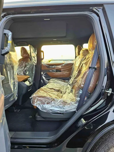 Nissan Patrol NISSAN PATROL SE PLATINUM || FULL OPTION | PETROL AT 3.8L V6 4WD (CODE # NPSEP) PLATINUM BLACK 2026-14