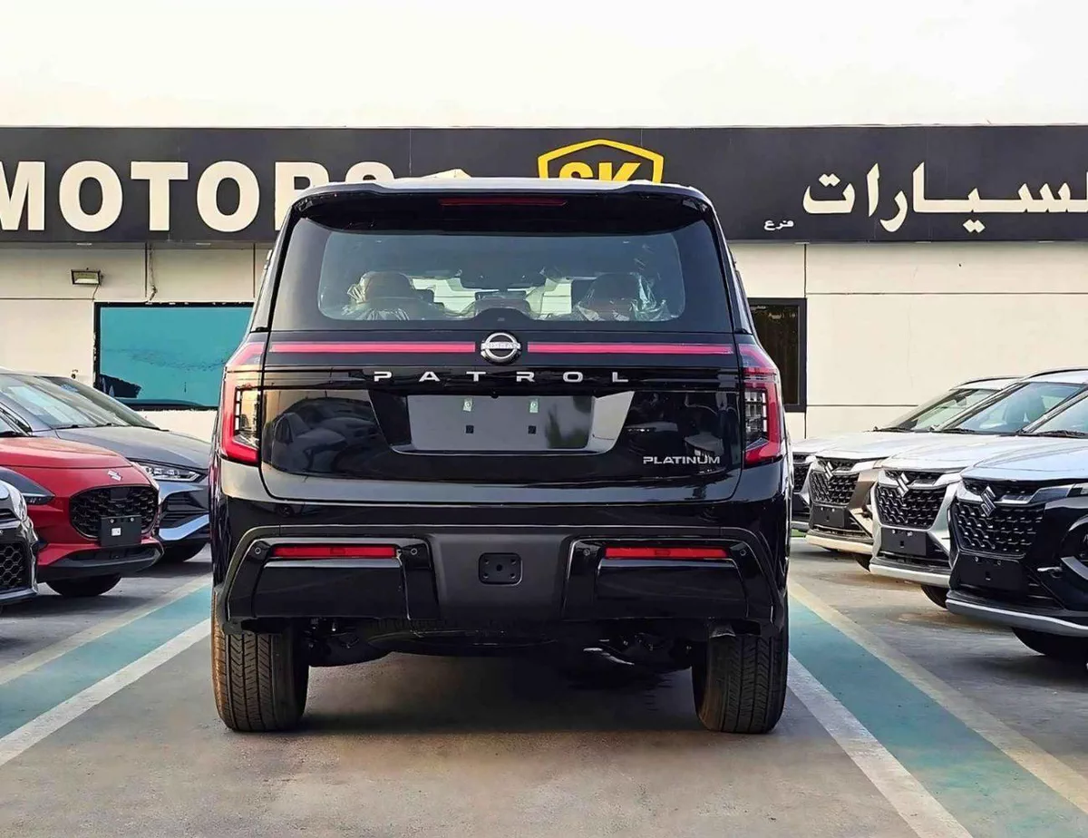 Nissan Patrol NISSAN PATROL SE PLATINUM || FULL OPTION | PETROL AT 3.8L V6 4WD (CODE # NPSEP) PLATINUM BLACK 2026-4-0