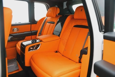 2026 ROLLS-ROYCE CULLINAN BLACK BADGE WITH WARRANTY AND SERVICE CONTRACT-12