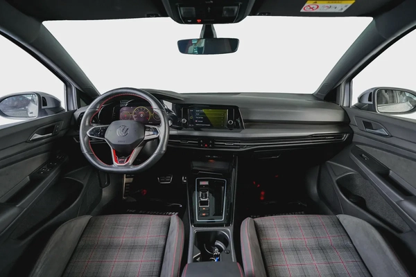 Volkswagen Golf GTI-GCC-Warranty  Service Valid Till September 2028-Full Service in Volkswagen