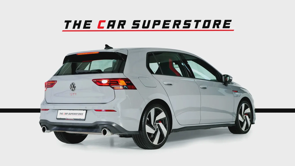 Volkswagen Golf GTI-GCC-Warranty  Service Valid Till September 2028-Full Service in Volkswagen-7-7