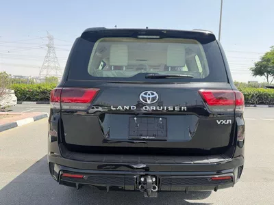 Toyota Land Cruiser VXR-11