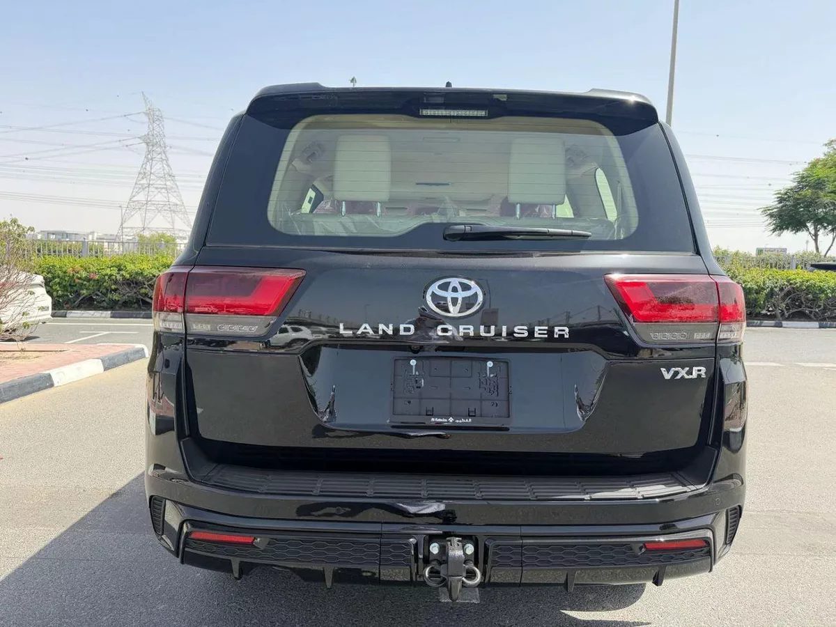 Toyota Land Cruiser VXR-11-0