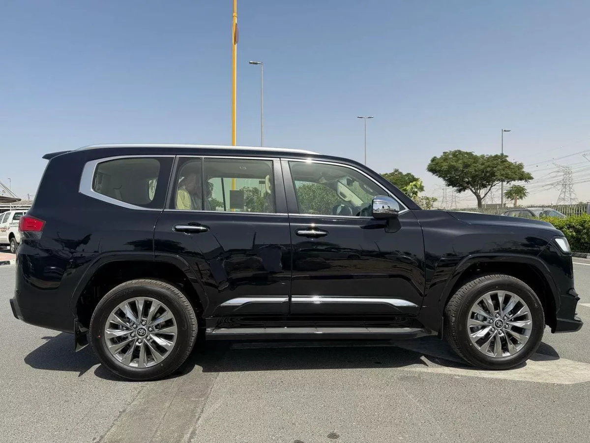 Toyota Land Cruiser VXR-8-0