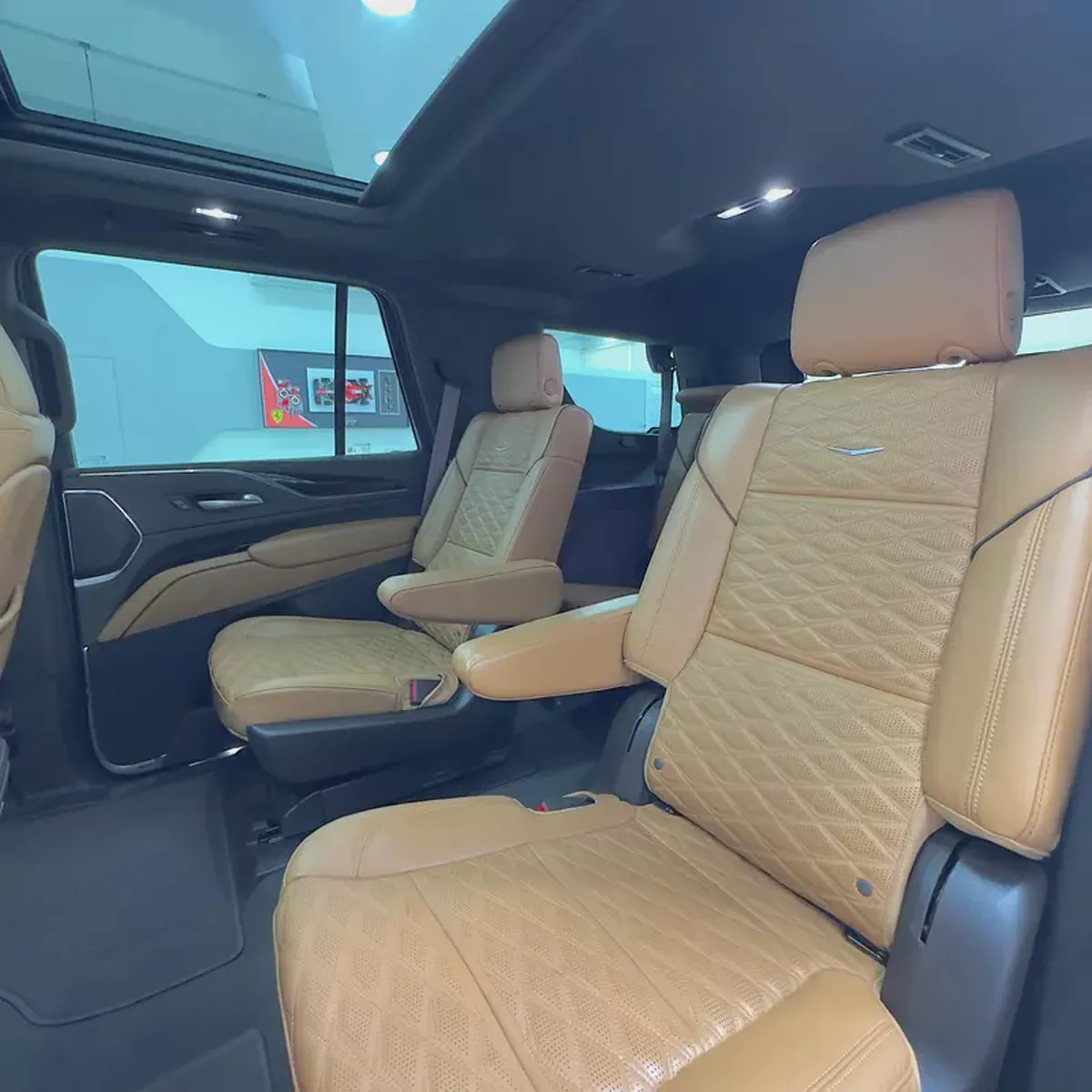 2024 Cadillac Escalade Premium Luxury-10-10