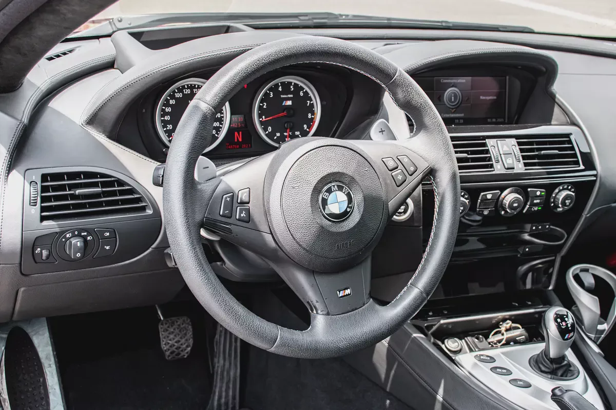 2006 - BMW M6 - IMMACULATE CONDITION - ONLY 48,000 KM DONE-11-11