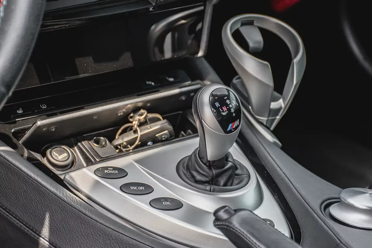 2006 - BMW M6 - IMMACULATE CONDITION - ONLY 48,000 KM DONE-12-12