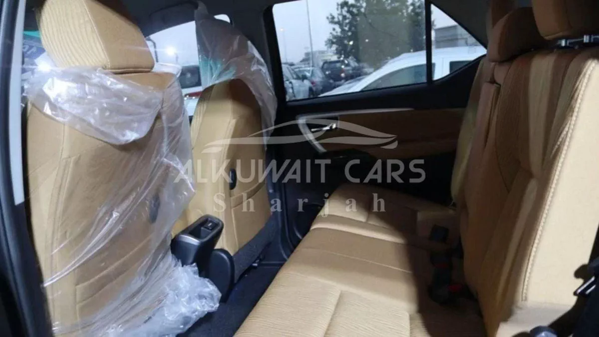 Toyota Fortuner VX1 Toyota Fortuner  4.0L V6 GXR-18-0