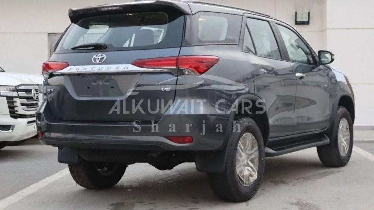 Toyota Fortuner VX1 Toyota Fortuner  4.0L V6 GXR-4-0