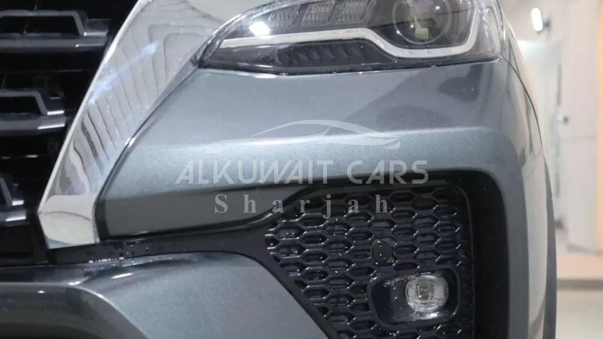 Toyota Fortuner VX1 Toyota Fortuner  4.0L V6 GXR-7-0