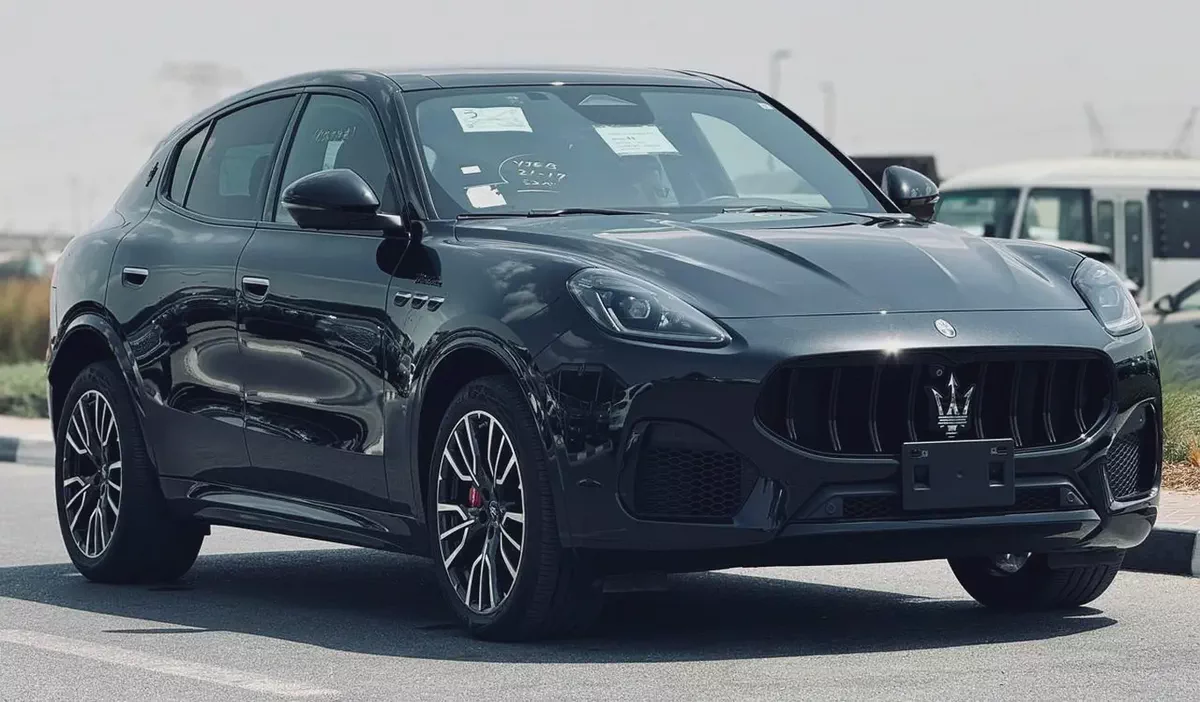 MASERATI GRECALE | MODENA | 2023 | 2.0L | 8565Km | JAPAN SPECs | CLEAN TILTLE | FRESH IMPORT-4-4