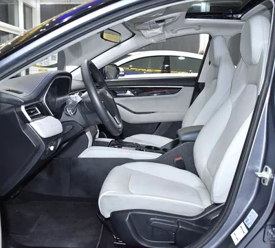 JAC J7 ( 2023 Model ) in Grey Color GCC Specs-3